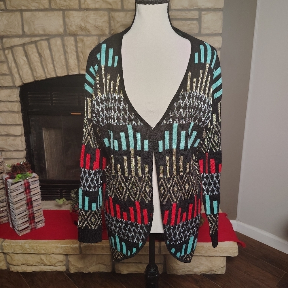 Krush Stylish Women's Cardigan with Geometric Pattern M/L